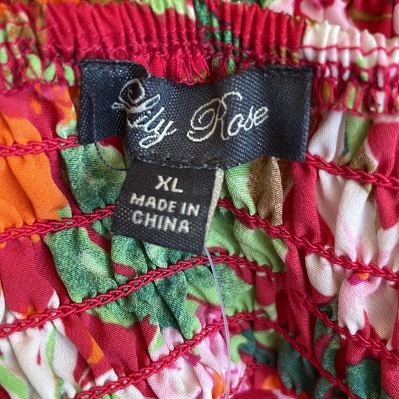 NWT Lily Rose Halter Floral Crop Top. XL - Picture 5 of 7